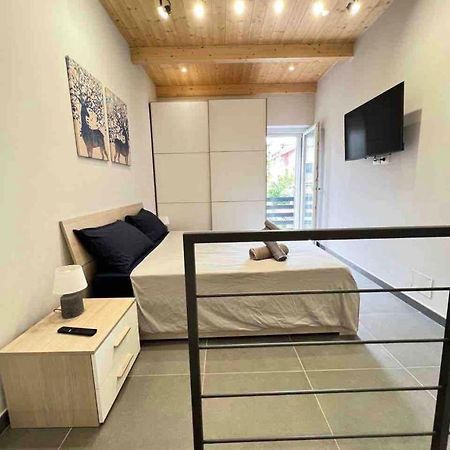 Ferienwohnung Pregevole Duplex A 1 Minuto Dalla Metro Collegno Exterior foto